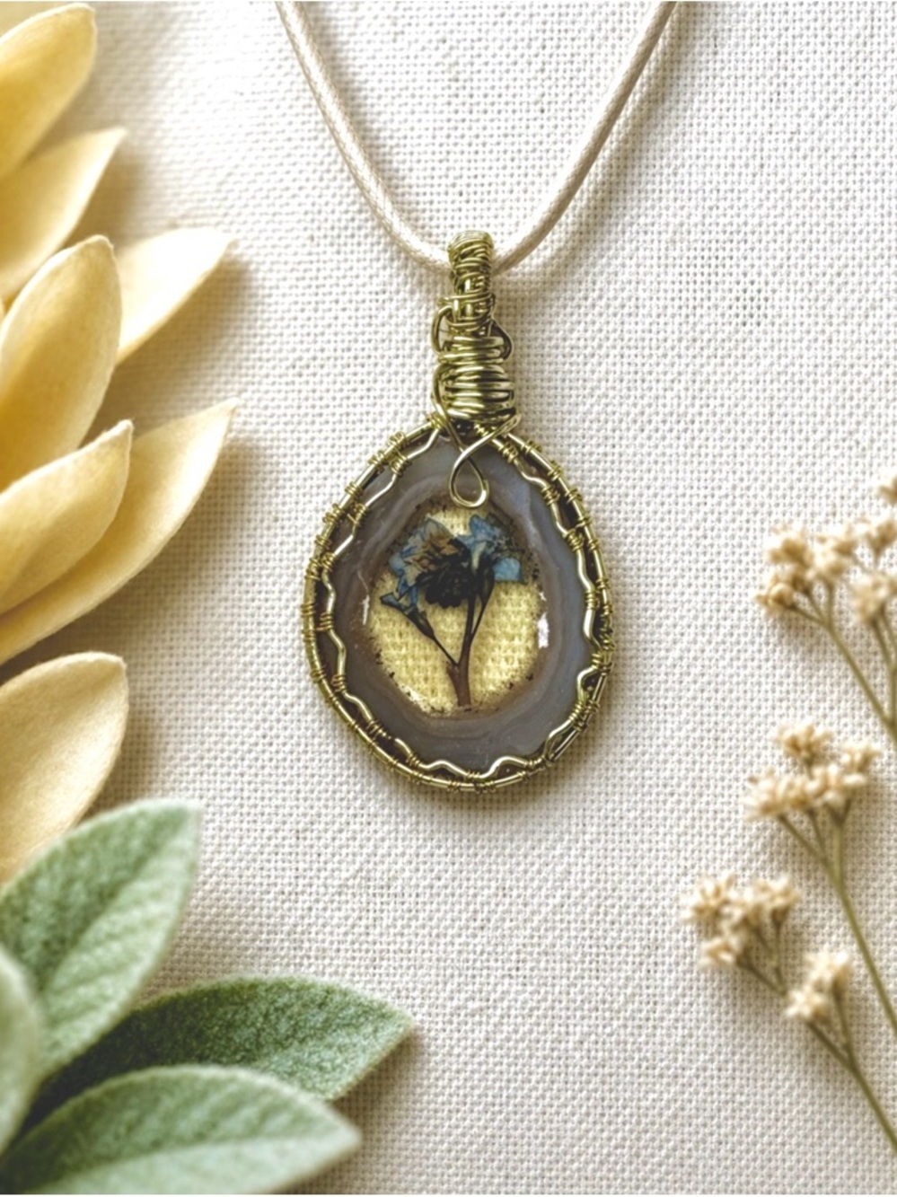 Pressed Flower Agate Slice Pendant Necklace Boho Wire Wrapped 17” + Ext OOAK
